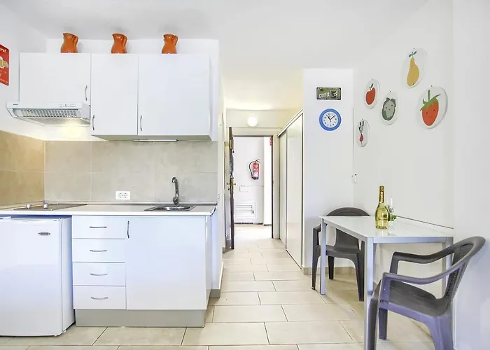 Apartman Eldorado In Playa De Americas Near The